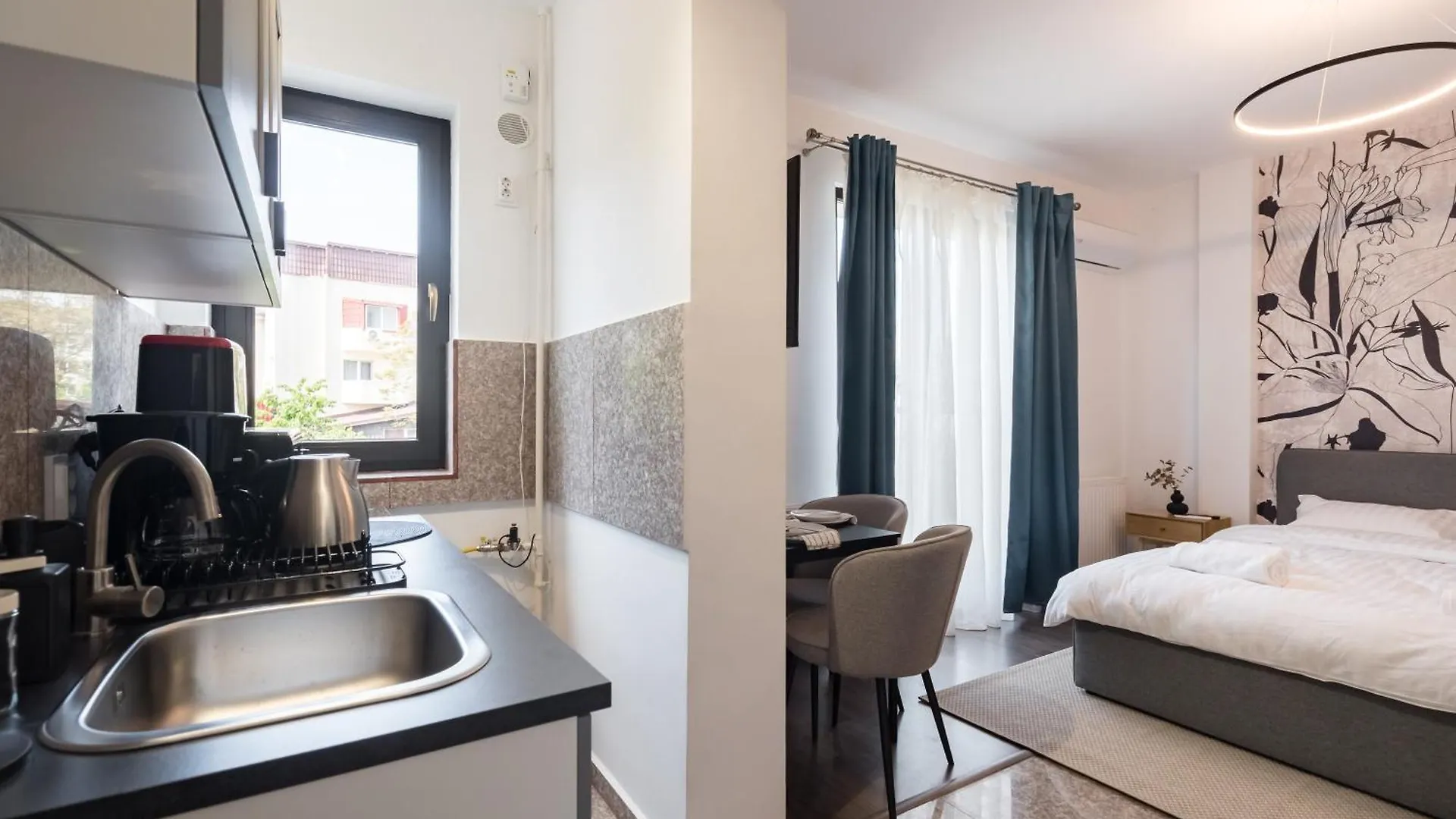 Stylish Concept Studio 6 Bucharest 0*,  Romania