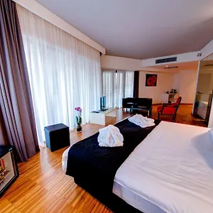 Sarroglia Otel